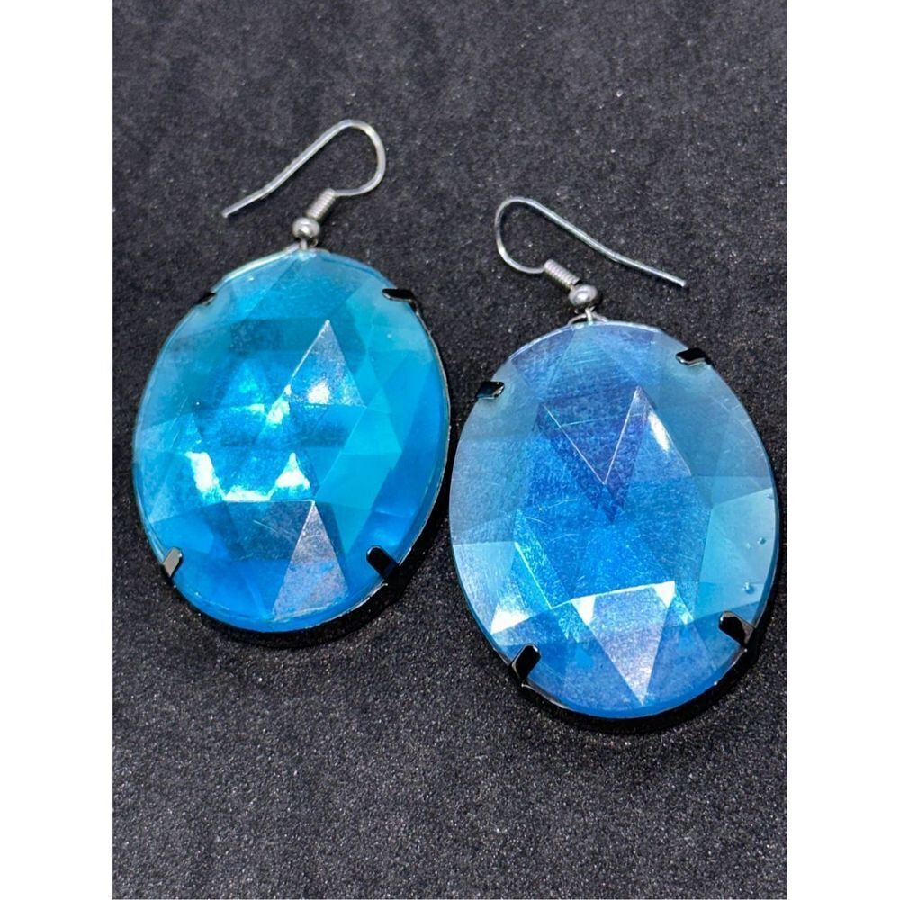 Beautiful vintage style Large princess jewel earrings dangle earrings some wear